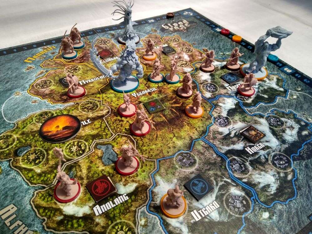 Games Like Risk - Blood Rage board and figurine's